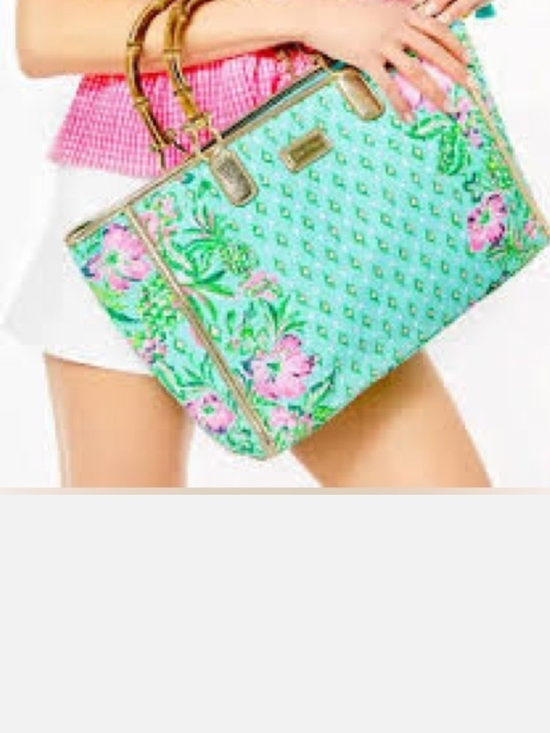 Lilly Pulitzer Handbags - Lilly Pulitzer Greydon Canvas Tote Diamond Girl NEON Pink Accents NWT